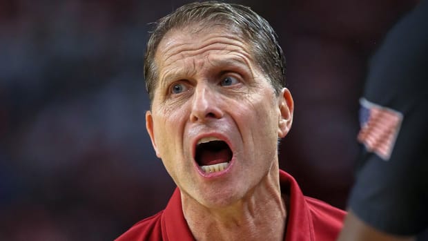 Razorbacks coach Eric Musselman on sidelines against Kentucky